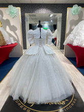 Load image into Gallery viewer, Selena👗 Ivory / 7-8 years
