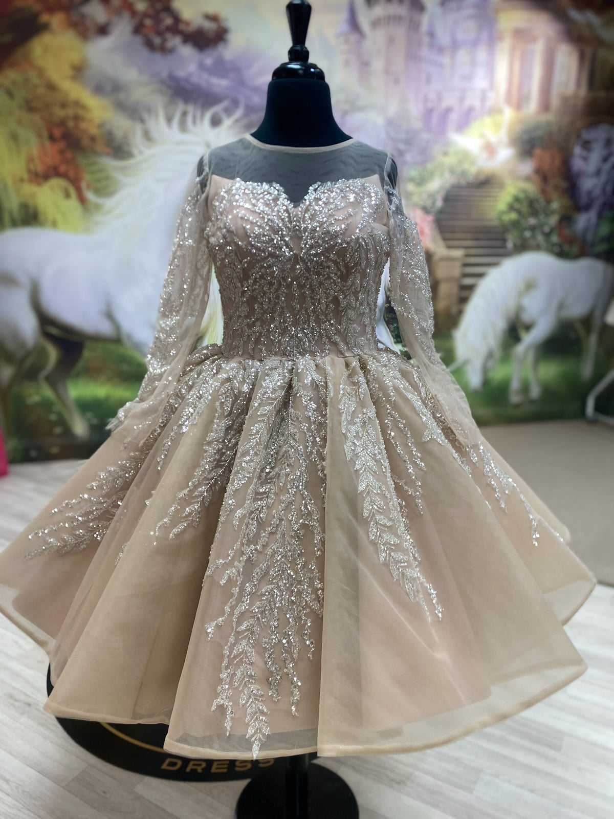 Edele👗 12-13 Years (bigger waist) ❗️RESERVED❗️