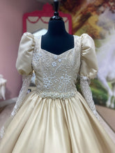 Load image into Gallery viewer, Jackson👗 14-15 years
