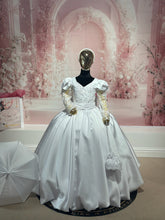 Load image into Gallery viewer, Susan👗 White / 10-11 Years
