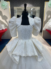 Load image into Gallery viewer, Selena👗 Ivory / 7-8 years
