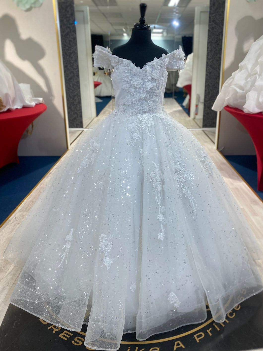 Meadow👗 Off-White / 12-14 years