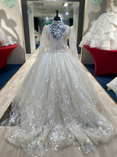 Load image into Gallery viewer, Francesca👗 Ivory / 11-12 years

