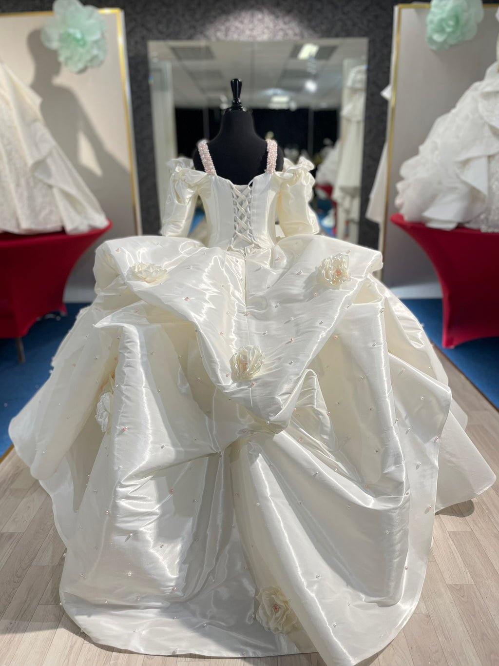 Rosallia👗 Raw Silk / OFK / 9-10 years
