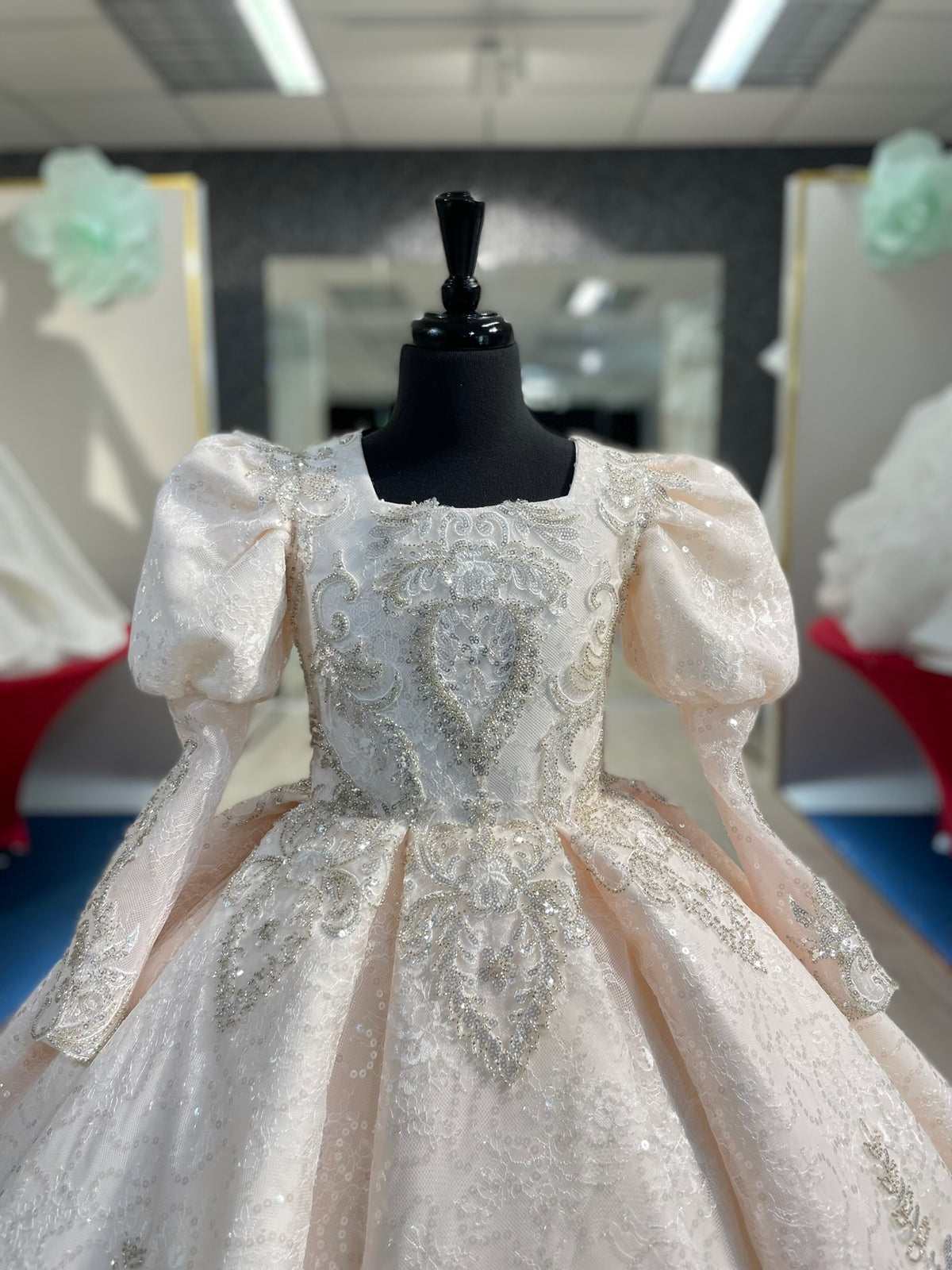 Anastasia👗Blush / OFK