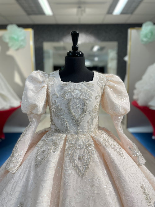Anastasia👗Blush / OFK