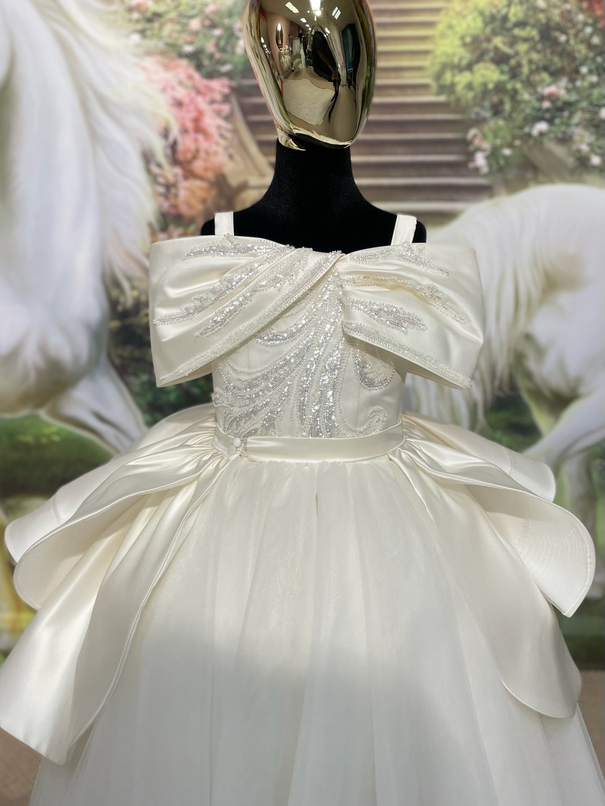 Sawyer👗 Ivory / 9-10 Years
