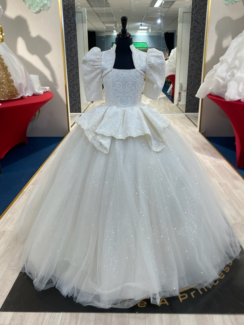 Selena👗 Ivory / 7-8 years