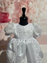 Load image into Gallery viewer, Christening Dress (0-3 months)
