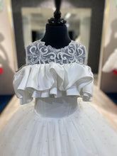 Load image into Gallery viewer, Natty👗 Off-White / 9-10 years
