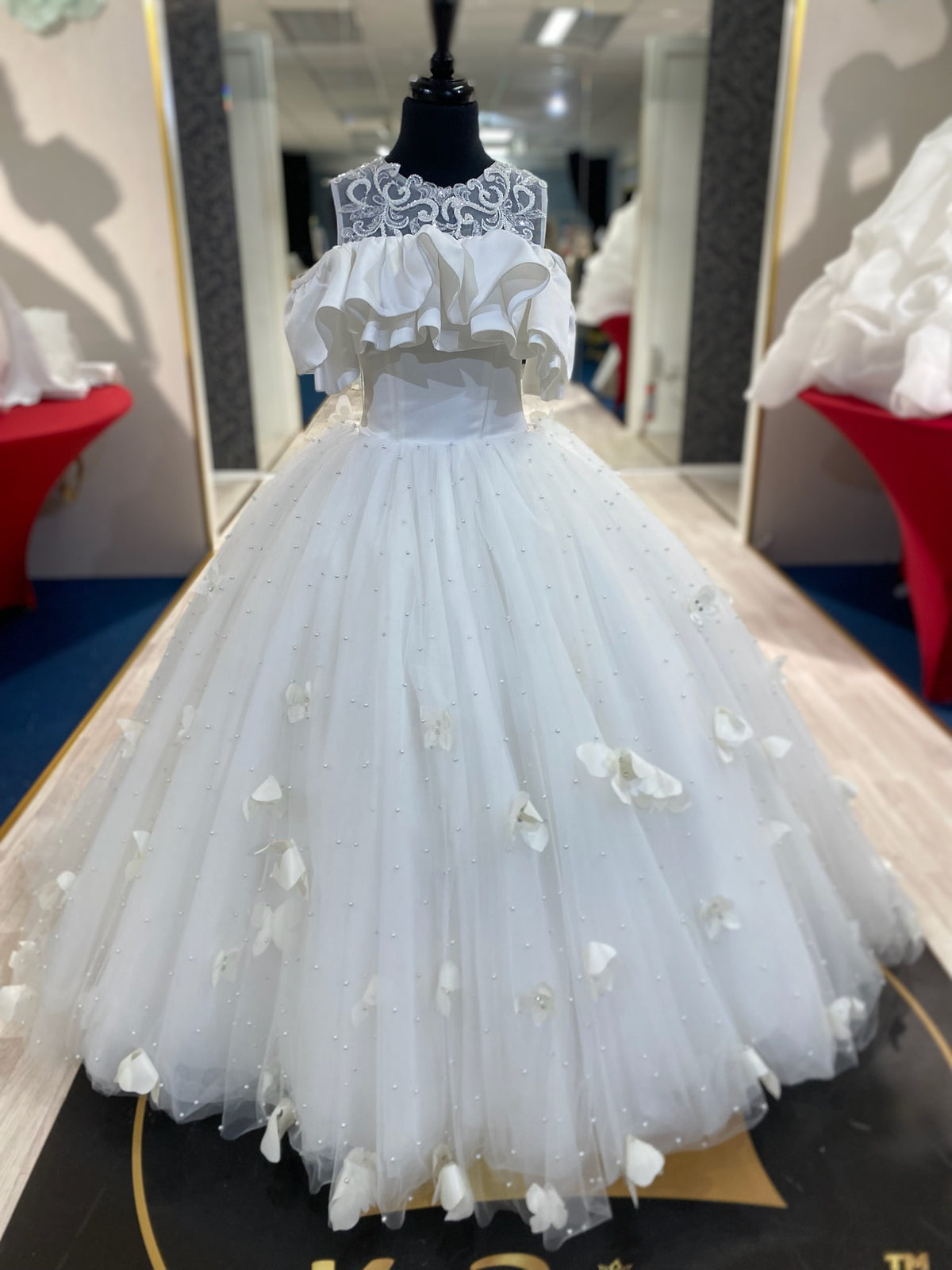 Natty👗 Off-White / 9-10 years