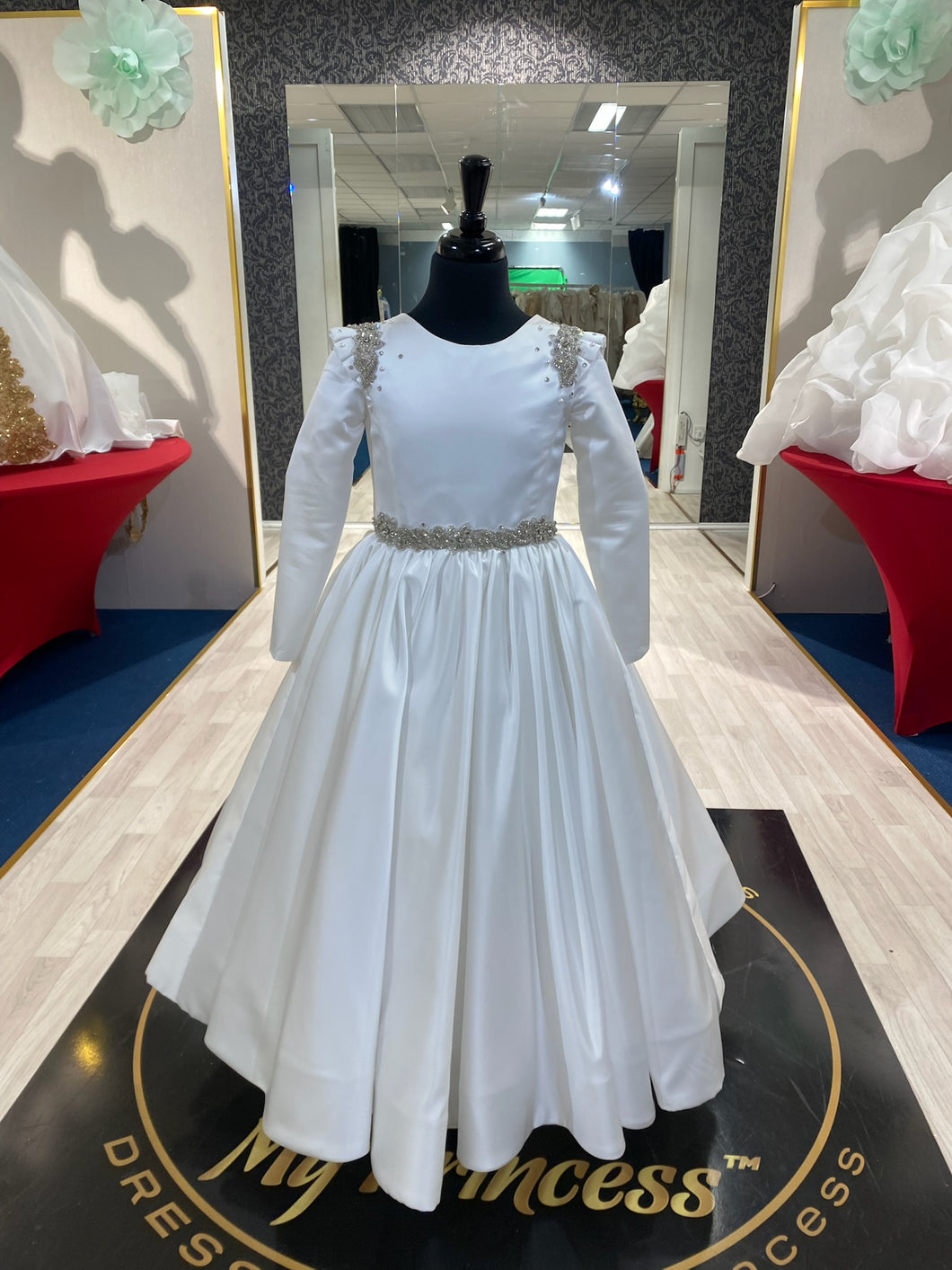 Zeny👗 Off-White / 5-6 years