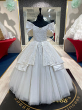 Load image into Gallery viewer, Wendy👗 Ivory / 7-9 years
