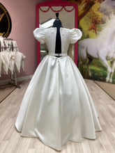 Load image into Gallery viewer, Sutton👗 Ivory / S36
