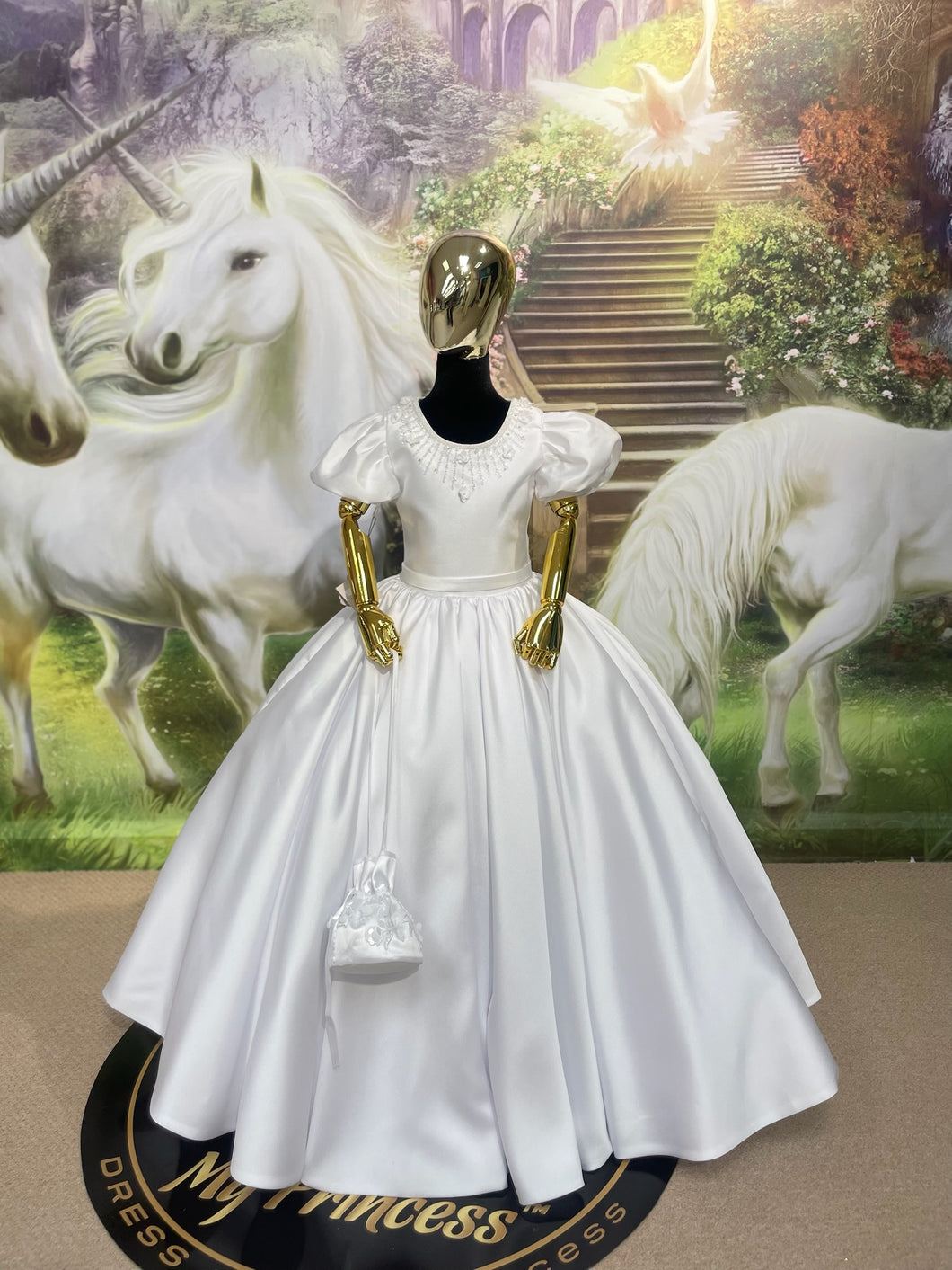 Sutton👗 White / S36