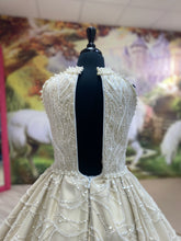 Load image into Gallery viewer, Kim👗 13-14 years
