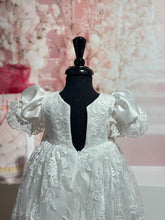 Load image into Gallery viewer, Christening Dress (0-3 months)
