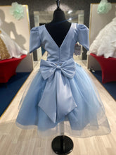 Load image into Gallery viewer, Jane👗 14-15 years
