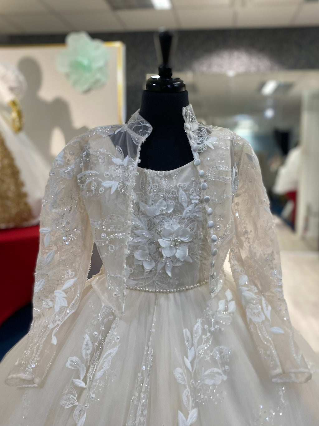 Francesca👗 Ivory / 11-12 years