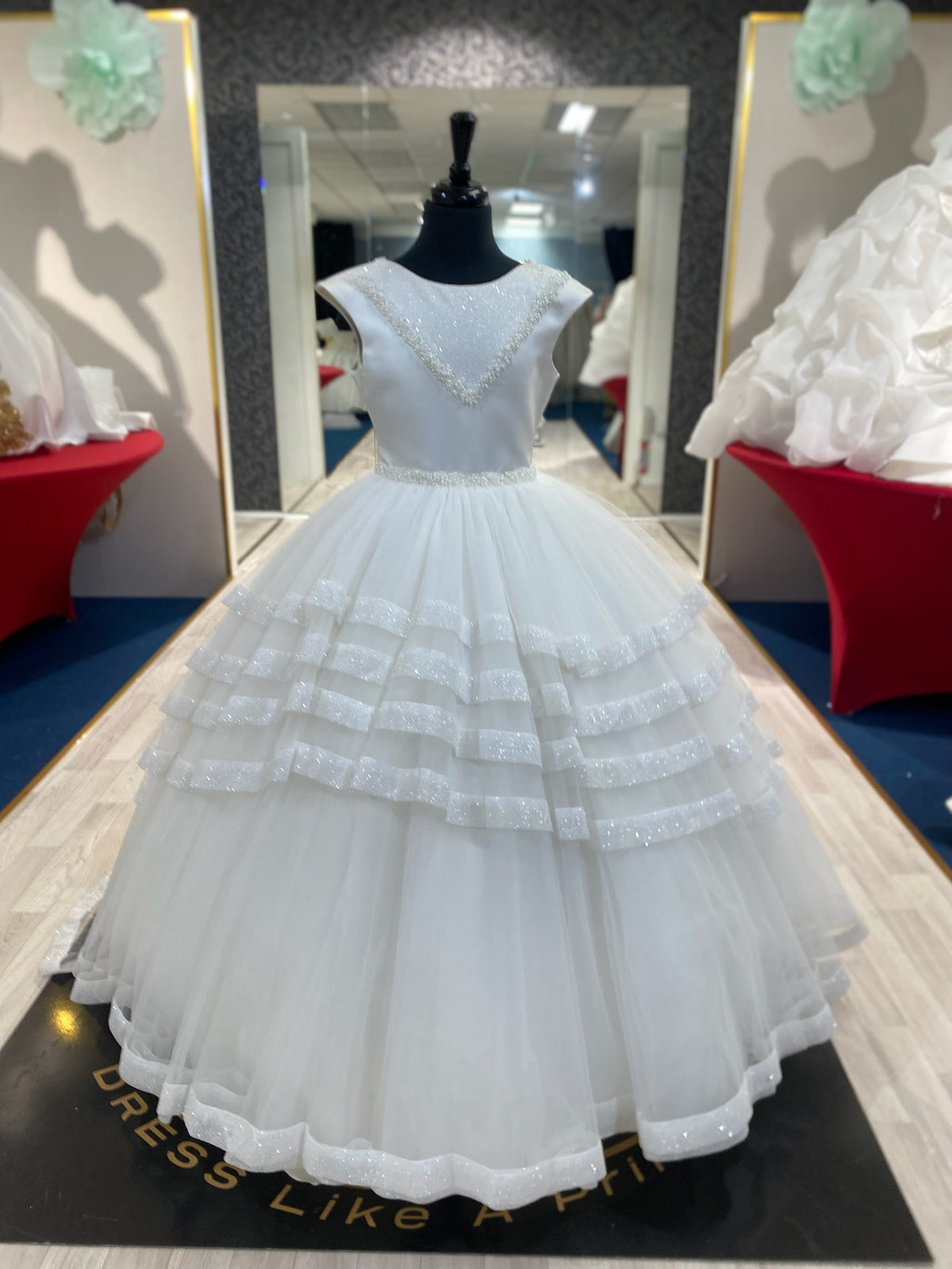 Athena👗 Ivory / 11-12 Years