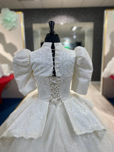 Load image into Gallery viewer, Selena👗 Ivory / 7-8 years
