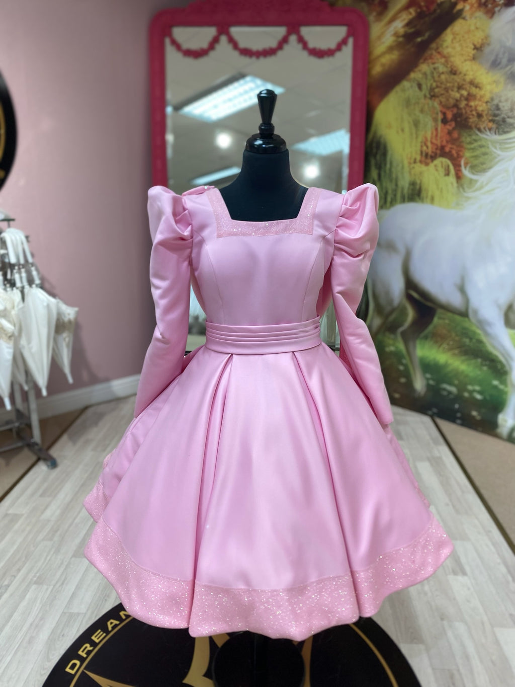 Niamh👗 Pink / 13-14 Years