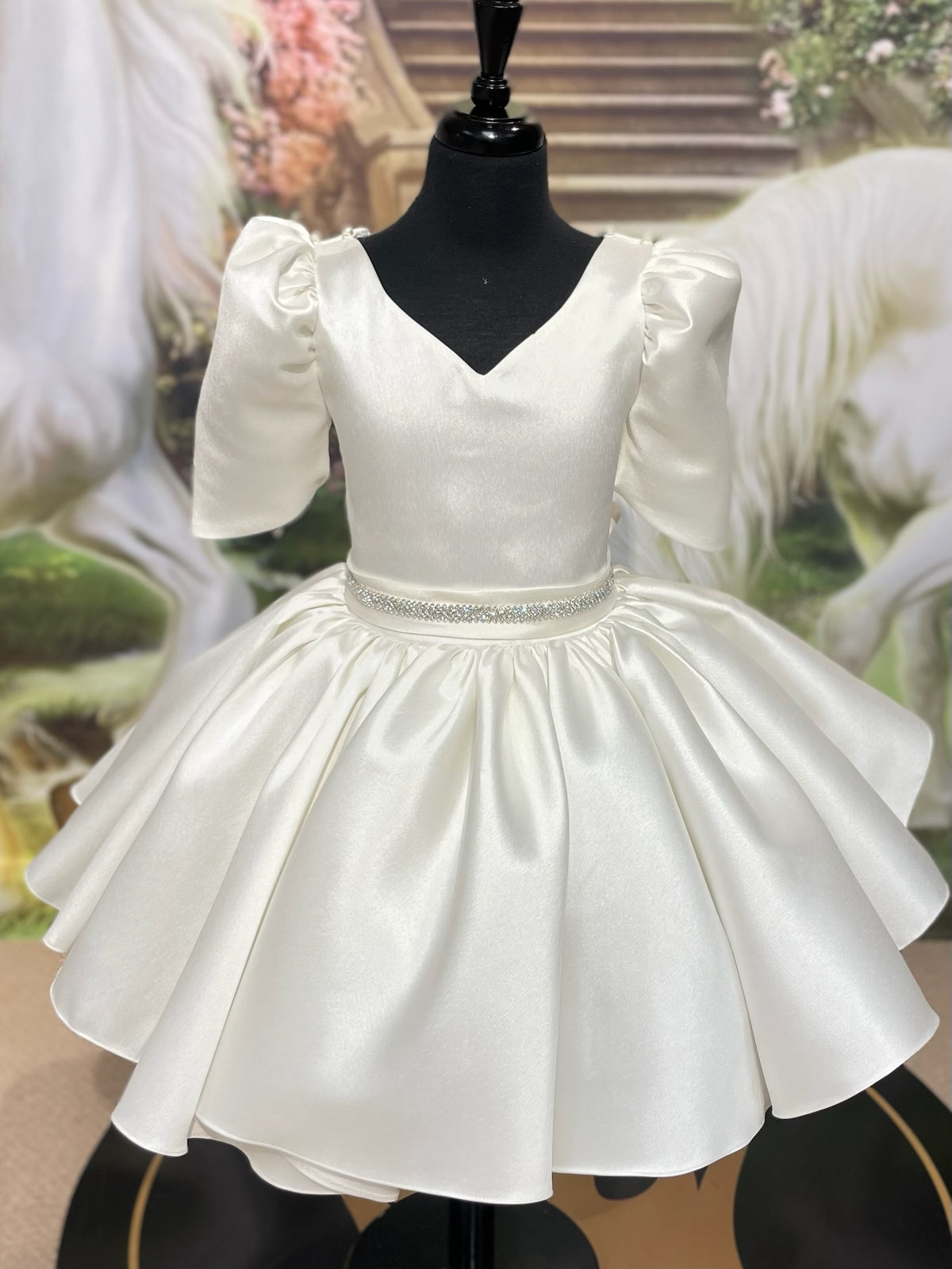 Sloane👗 Ivory / Tea-Length / 7-8 Years