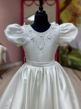 Load image into Gallery viewer, Sutton👗 Ivory / S36
