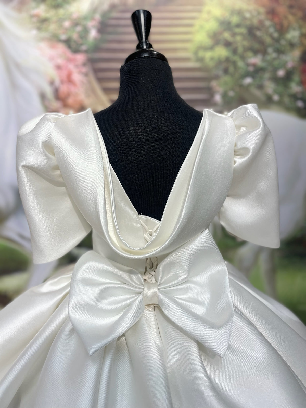 Sloane👗 Ivory / Tea-Length / 7-8 Years