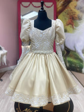 Load image into Gallery viewer, Jackson👗 14-15 years
