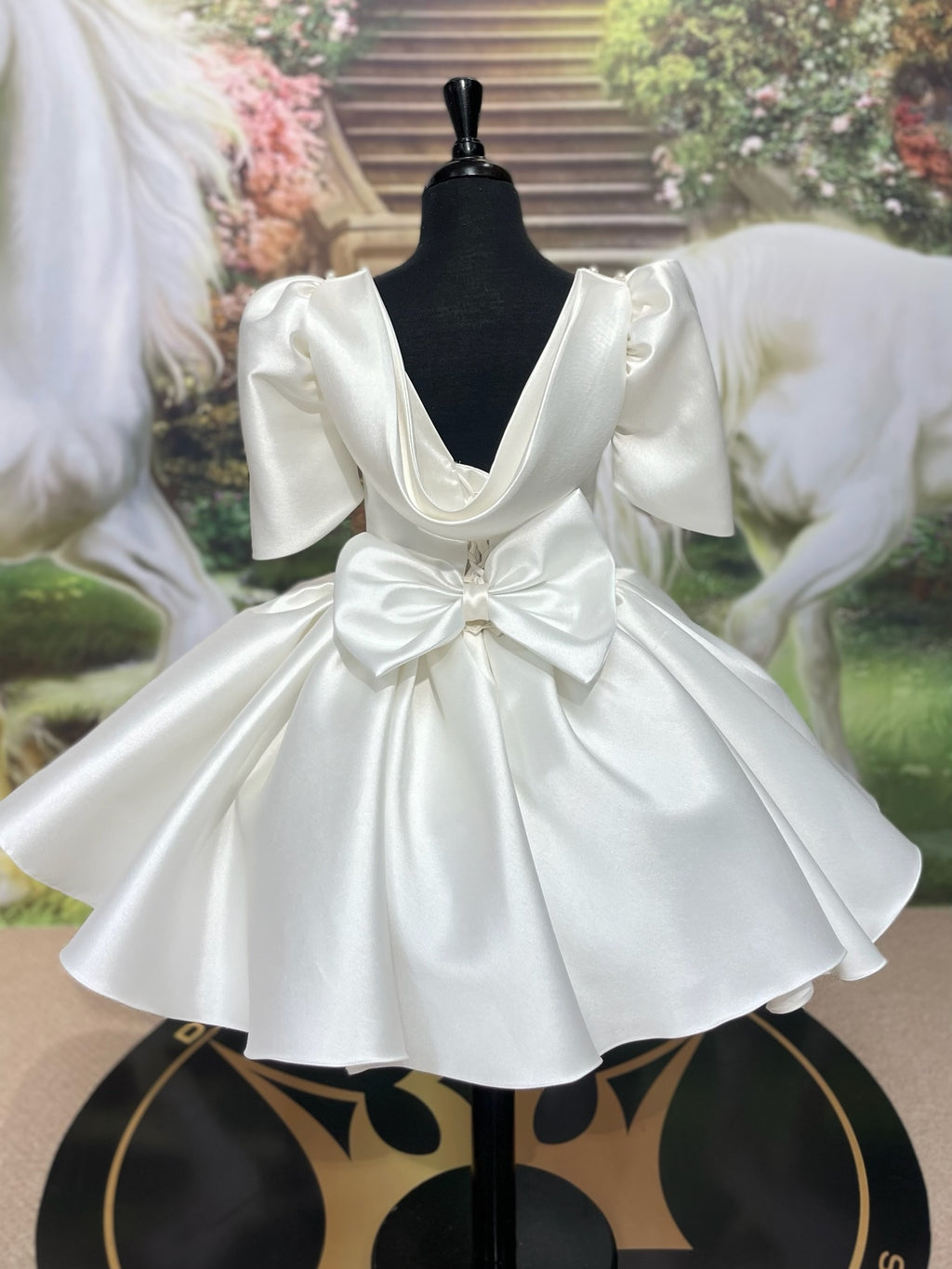 Sloane👗 Ivory / Tea-Length / 7-8 Years