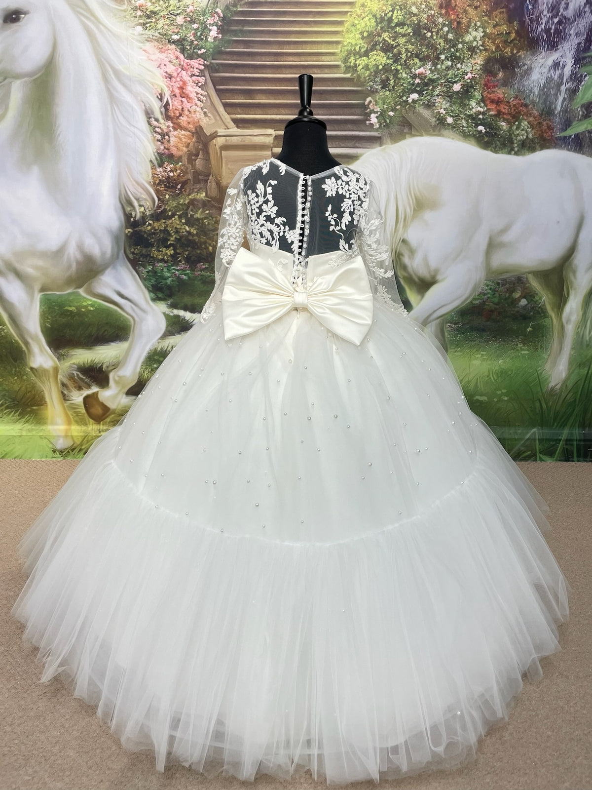 Karla👗 Ivory / 12-13 Years