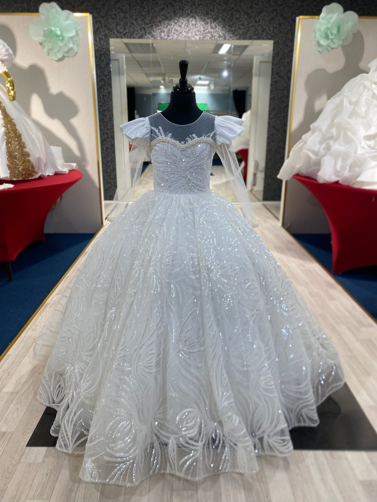 Enya👗 Ivory / 11-12 years
