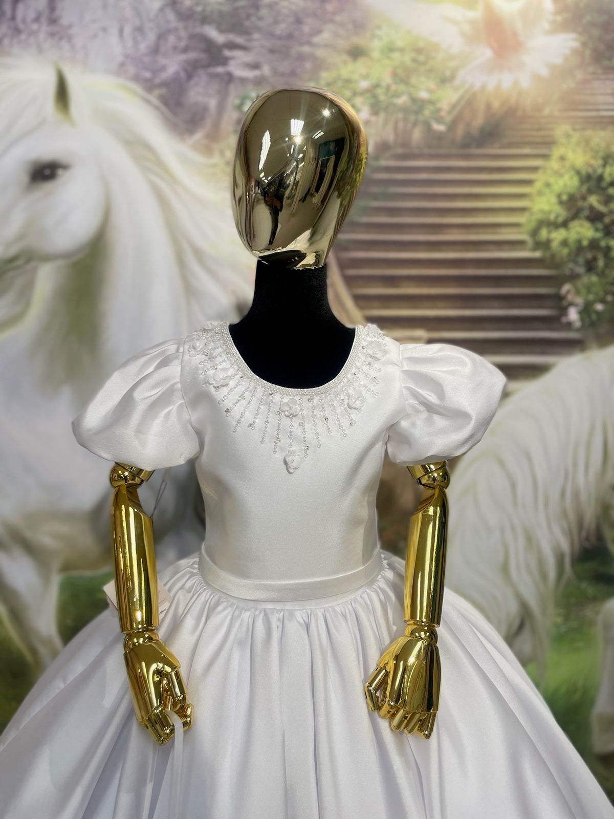 Sutton👗 White / S36