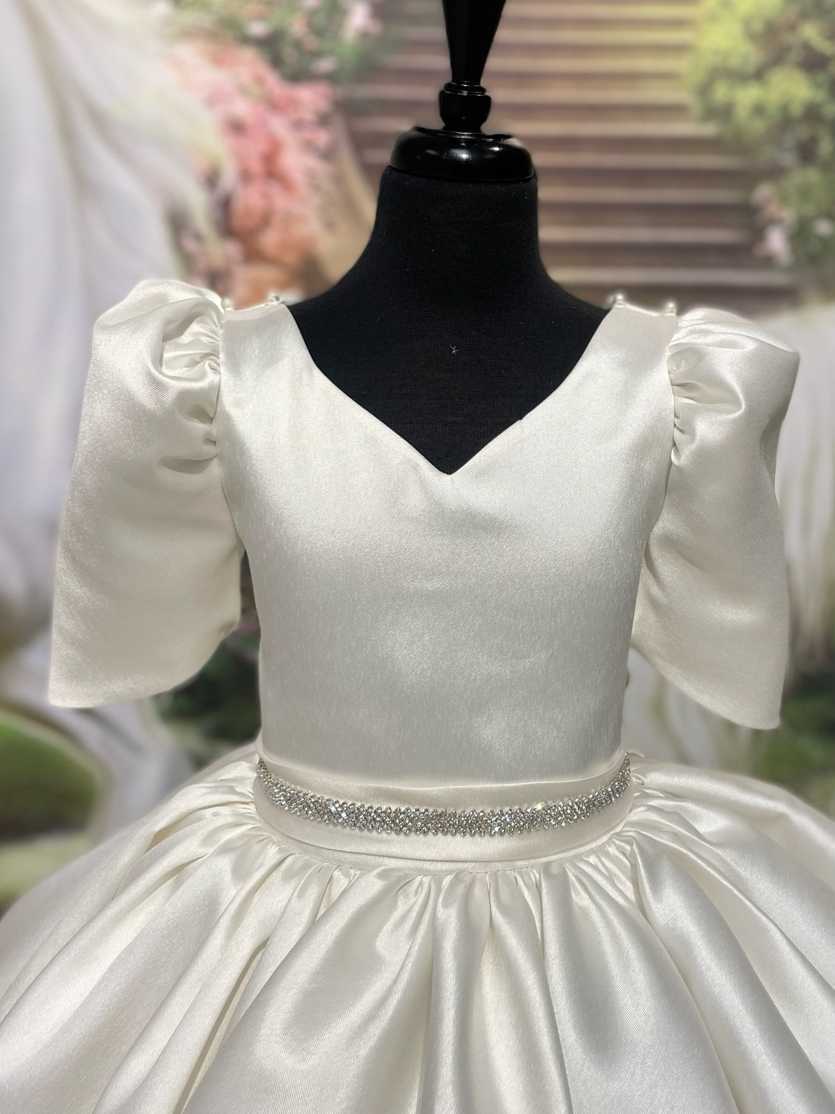 Sloane👗 Ivory / Tea-Length / 7-8 Years