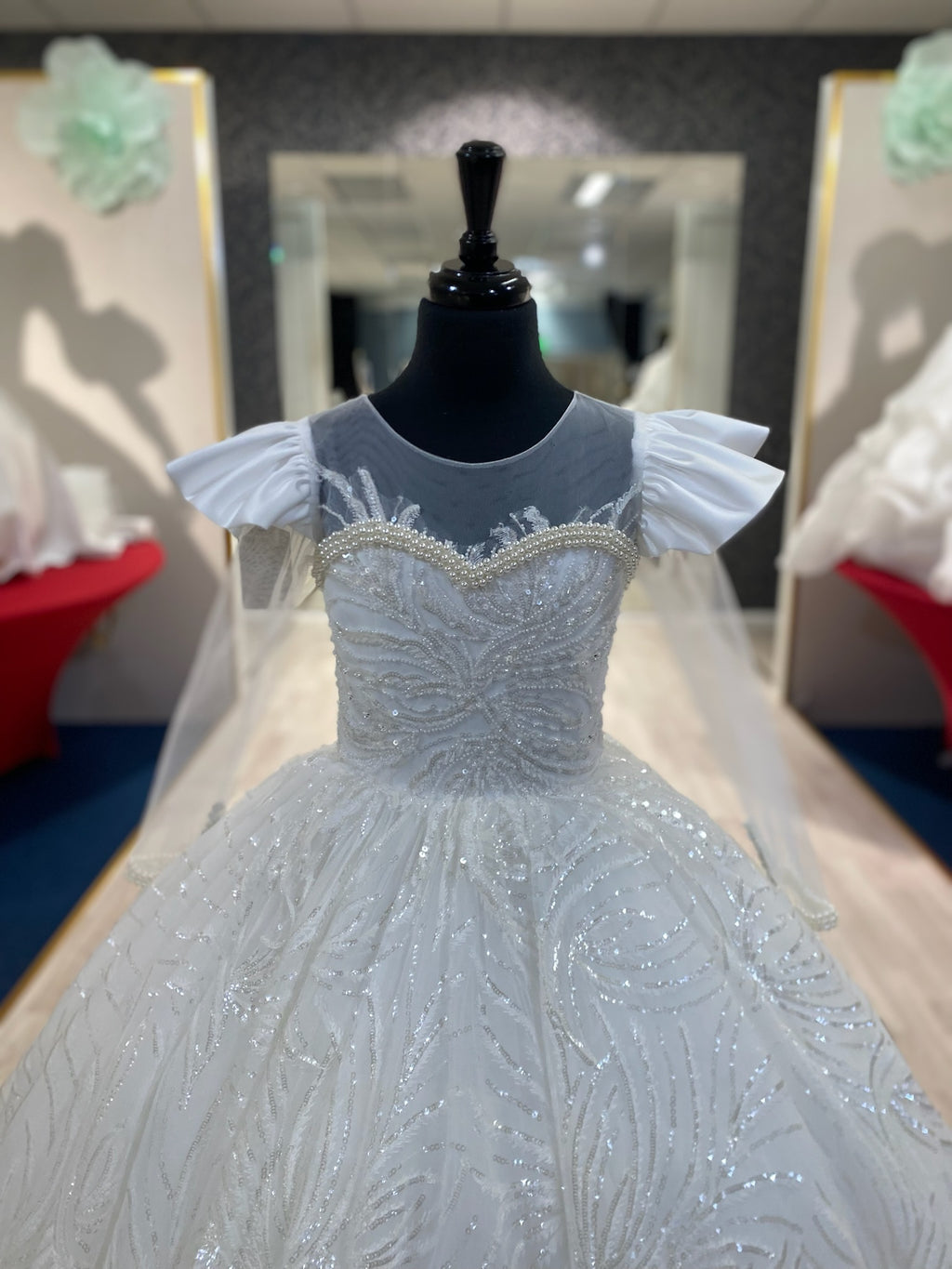 Enya👗 Ivory / 11-12 years
