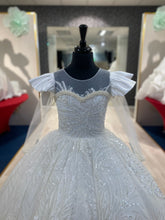 Load image into Gallery viewer, Enya👗 Ivory / 11-12 years
