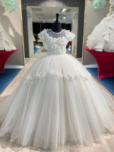 Load image into Gallery viewer, Sadie👗OPS / Ivory / S36
