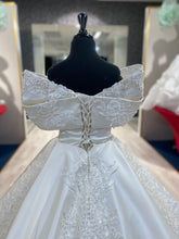 Load image into Gallery viewer, Wendy👗 Ivory / 7-9 years
