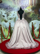 Load image into Gallery viewer, Dress (Size 42)
